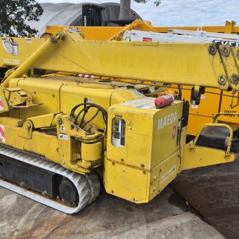 Maeda MC305C-2 Mini Crawler Crane
