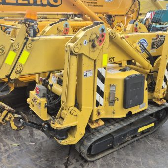 Maeda MC285C Mini Crawler Crane