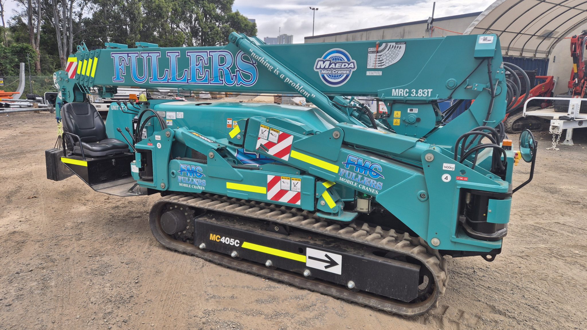 Maeda MC405C-3 Mini Crawler Crane